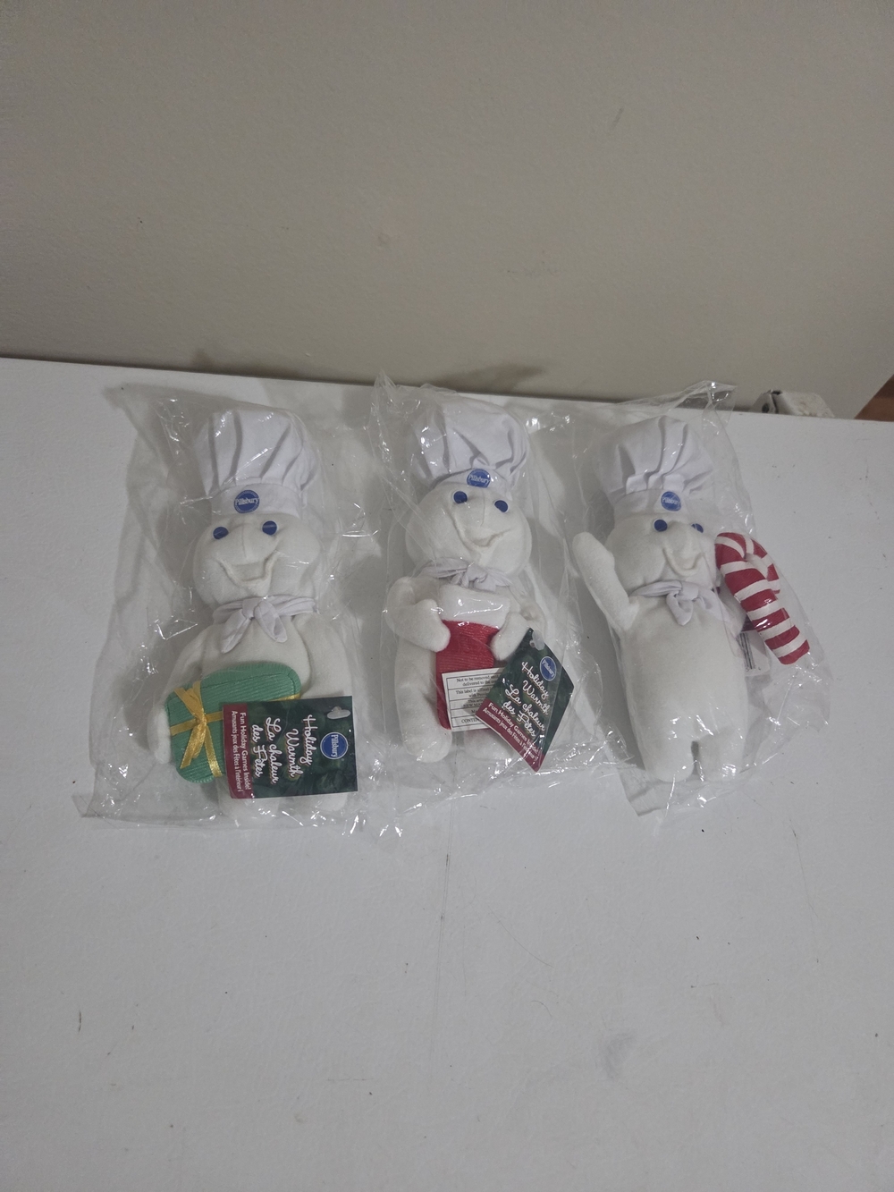 2001 Pillsbury Doughboy Holiday 8 in Beanie Plush Toys NEW